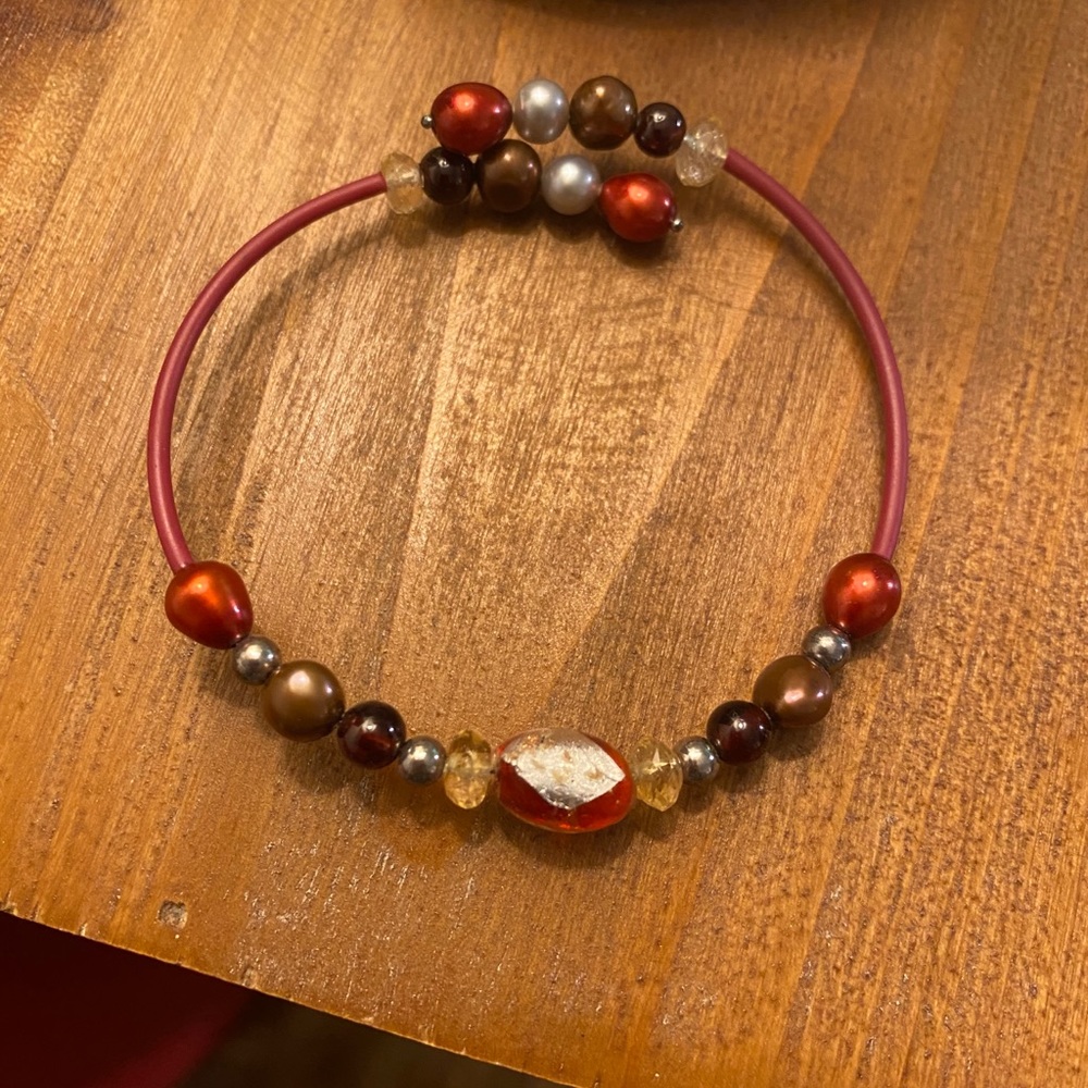 Gorgeous Wire Bracelet